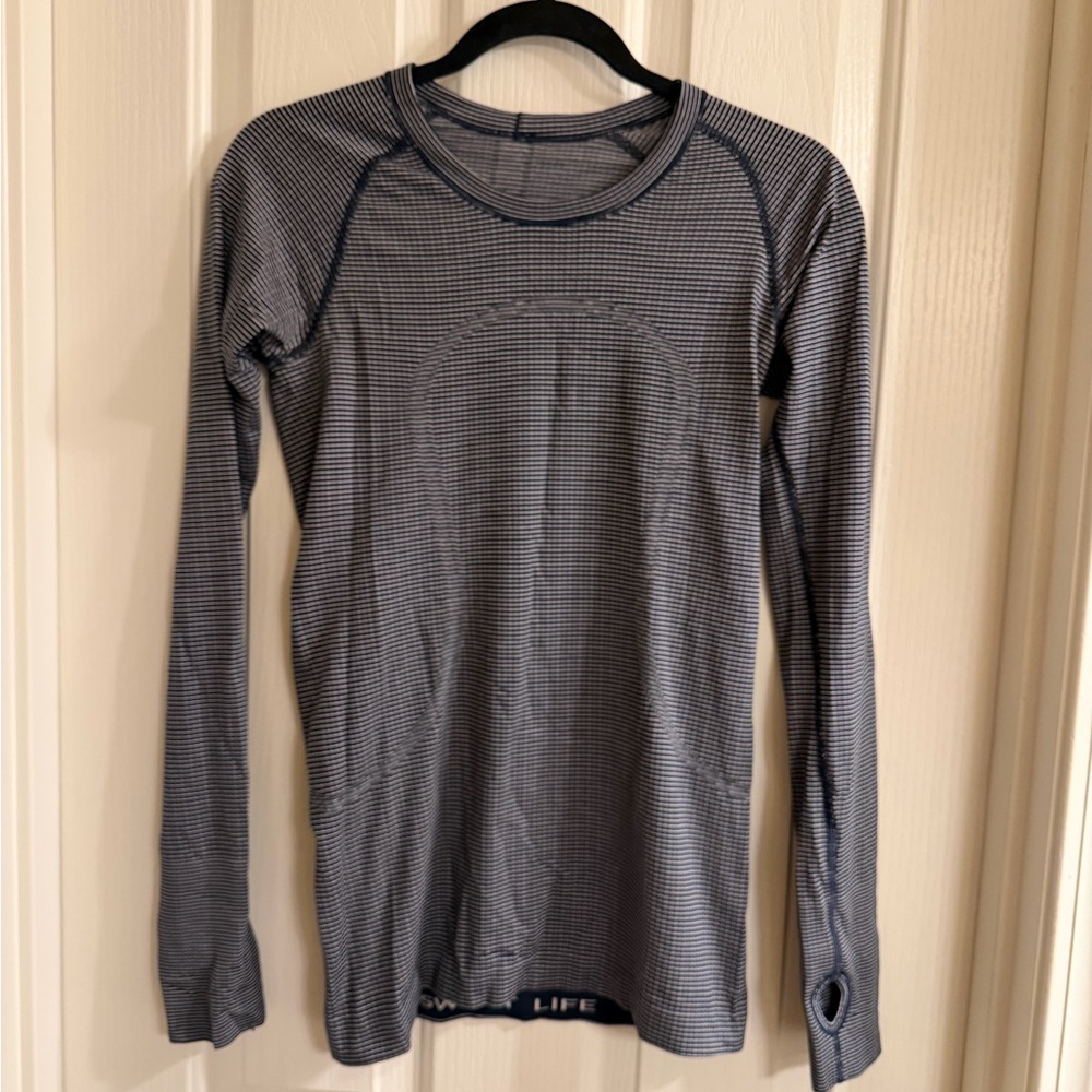 Lululemon Athletica Swiftly Tech original - size 6